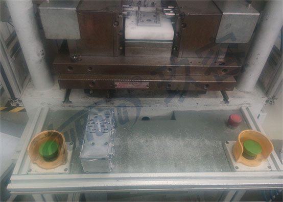 羞羞视频在线观看缸壓機安裝操作按鈕要求